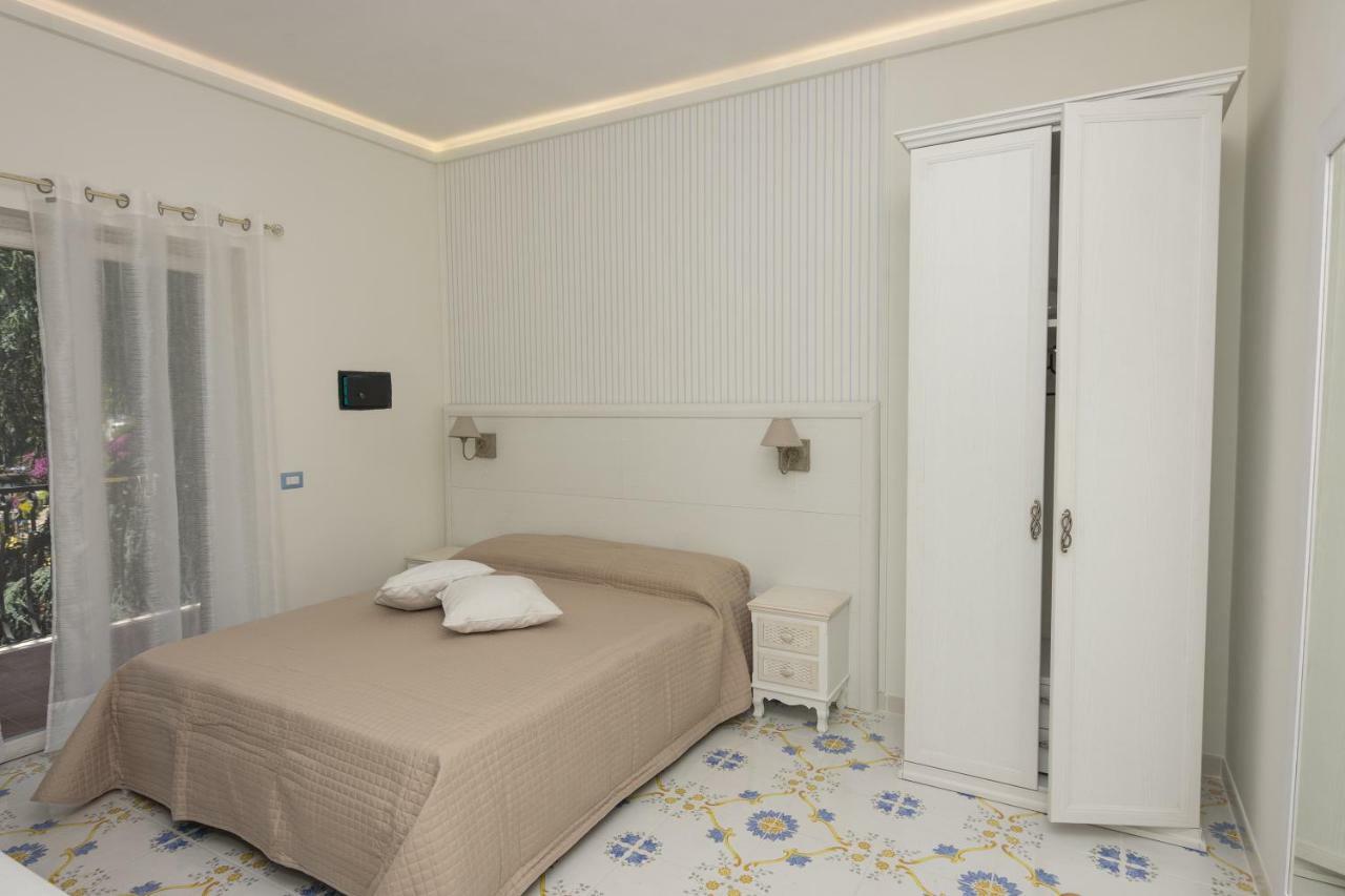 Ambra Sorrento Suites Short Rent Luaran gambar